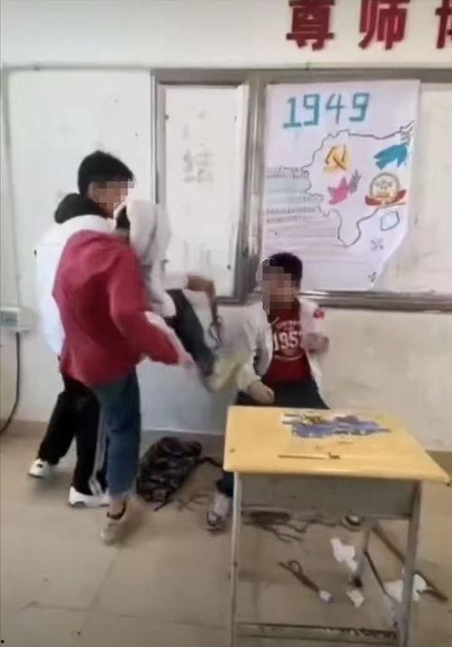 吴川学校爆料视频大全集,揭秘校园风云录 第1张 吴川学校爆料视频大全集,揭秘校园风云录 第1张